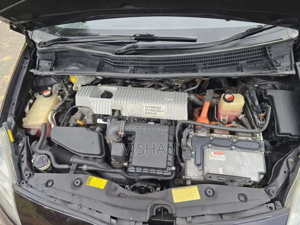 Toyota Prius S Grade 2015 Car (Used)