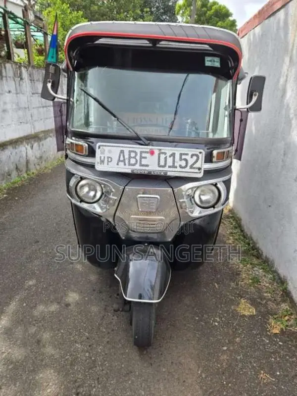 Bajaj RE 4 Stroke 2015 Three Wheel (Used)