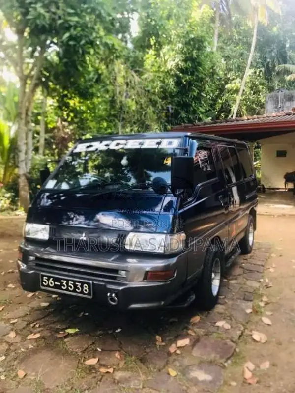 Mitsubishi Delica 1990 Van (Used)