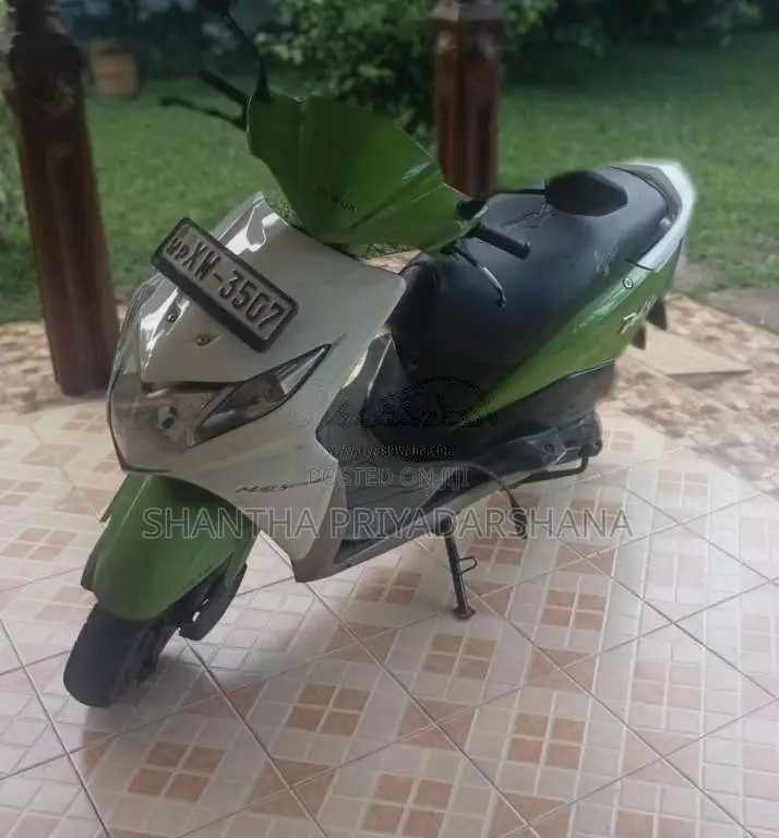 Honda Dio 2012 Motorbike (Used)