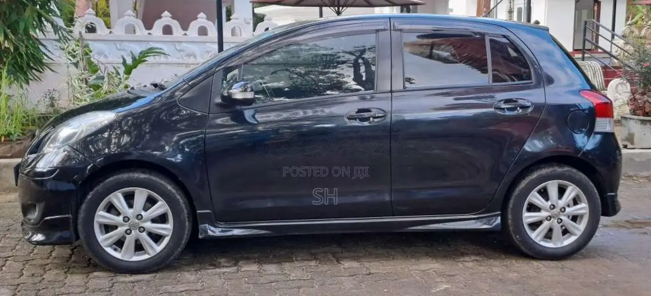 Toyota Vitz Scp 90 2sz fe Engine 2009 Car (Used)