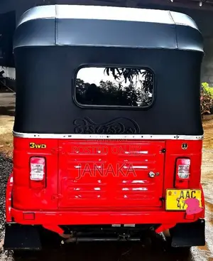 Bajaj RE 205 2012 Three Wheel (Used)