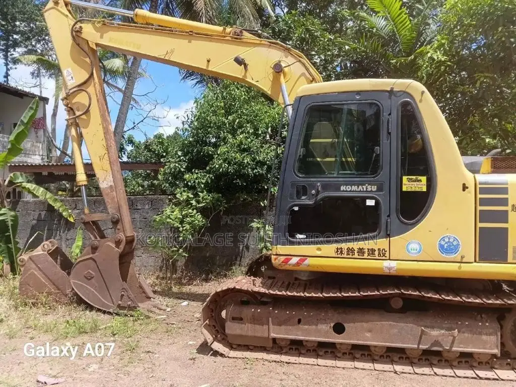 Komatsu PC120-6 2006 Heavy-Duty (Used)