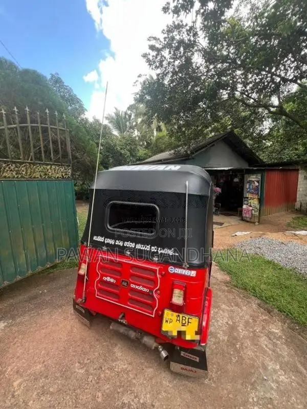 Bajaj Bajaj 2015 Three Wheel (Used)