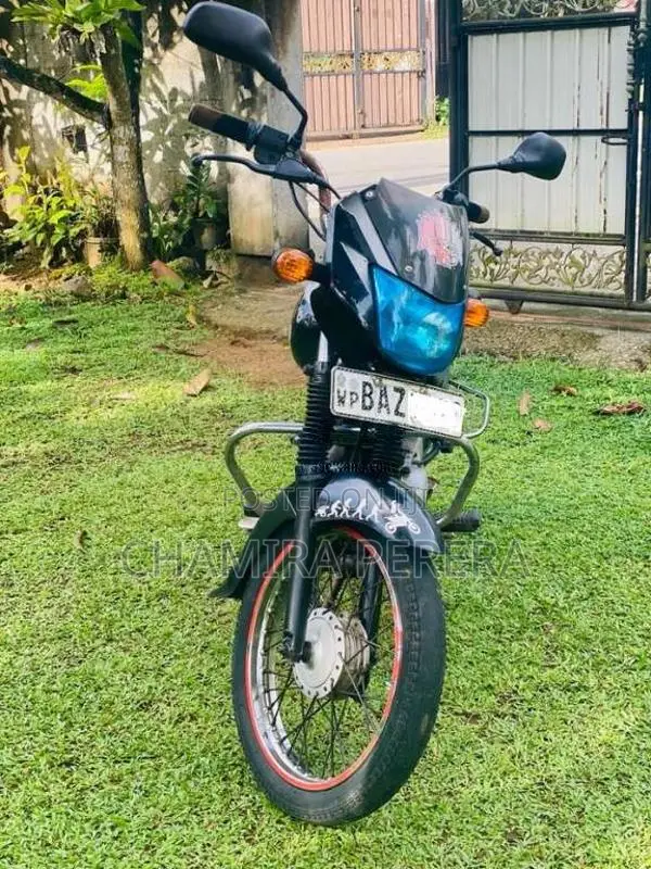 Bajaj CT-100 2014 Motorbike (Used)