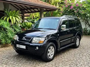 Mitsubishi Montero 2006 SUV (Used)