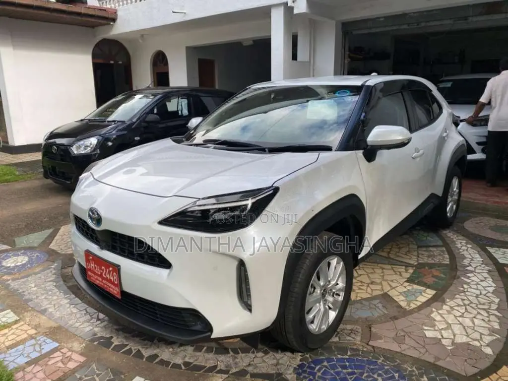 Toyota Yaris Cross 2023 SUV Unregistered (Recondition)