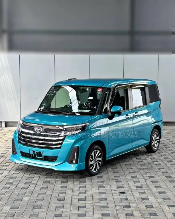 Toyota Roomy Custom G 2025 Car Unregistered (Recondition)