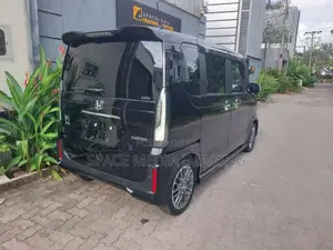 Honda N Box Custom Turbo 2025 Car Unregistered (Recondition)