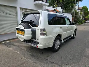 Mitsubishi V93 2011 SUV (Used)