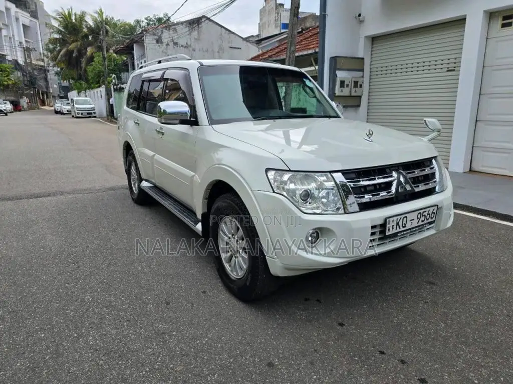 Mitsubishi V93 2011 SUV (Used)