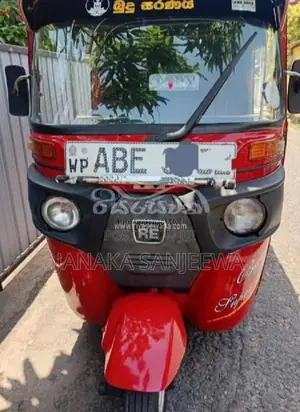 Bajaj 4 Stroke 2015 Three Wheel (Used)