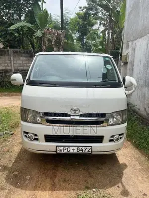 Toyota KDH 200 SUPER GL 2007 Van (Used)