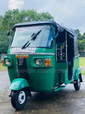 Bajaj 4 stroke 2012 Three Wheel (Used)