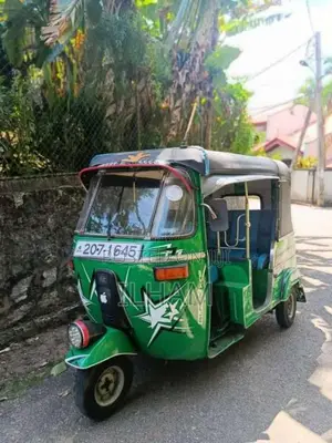 Bajaj 2 Stroke 2000 Three Wheel (Used)