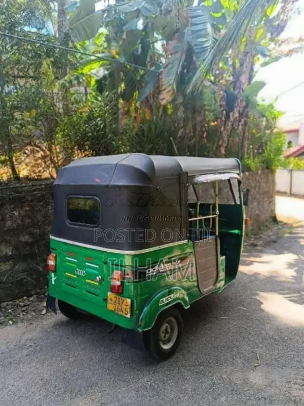 Bajaj 2 Stroke 2000 Three Wheel (Used)