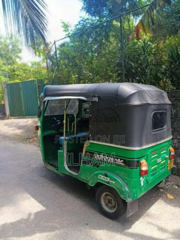 Bajaj 2 Stroke 2000 Three Wheel (Used)