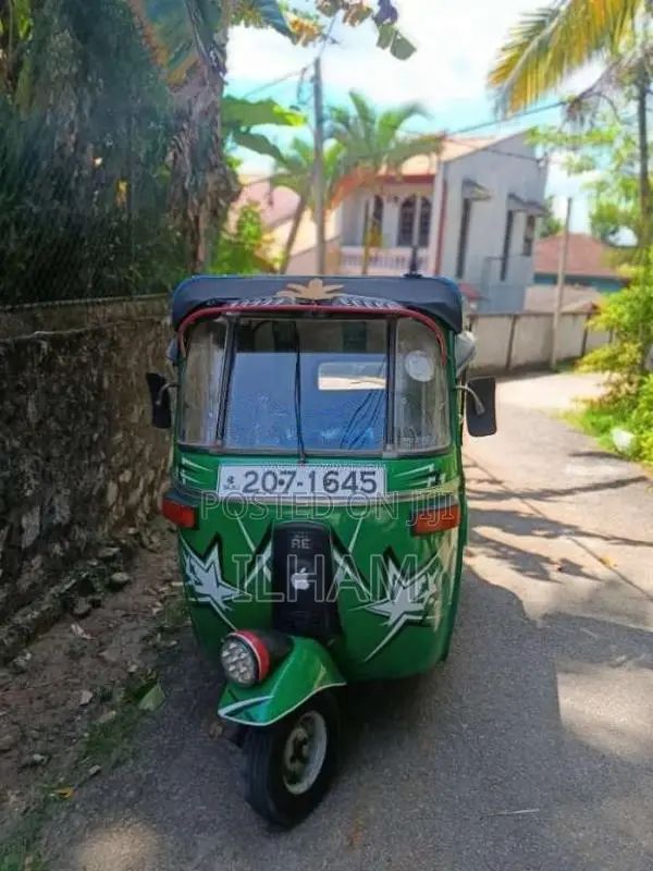 Bajaj 2 Stroke 2000 Three Wheel (Used)