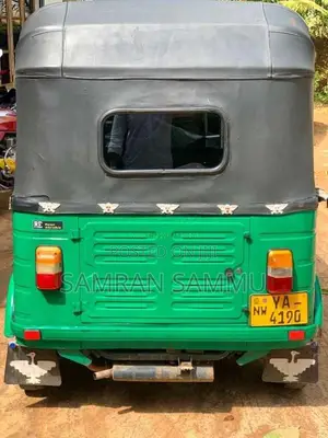 Bajaj 4 Stroke 2011 Three Wheel (Used)