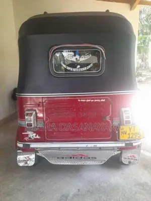 Bajaj 4 Stroke 2011 Three Wheel (Used)