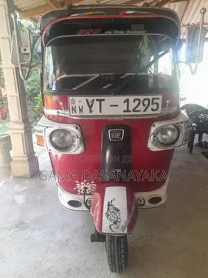 Bajaj 4 Stroke 2011 Three Wheel (Used)