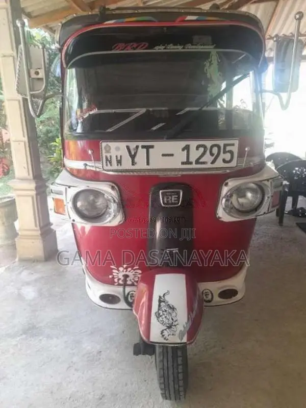 Bajaj 4 Stroke 2011 Three Wheel (Used)