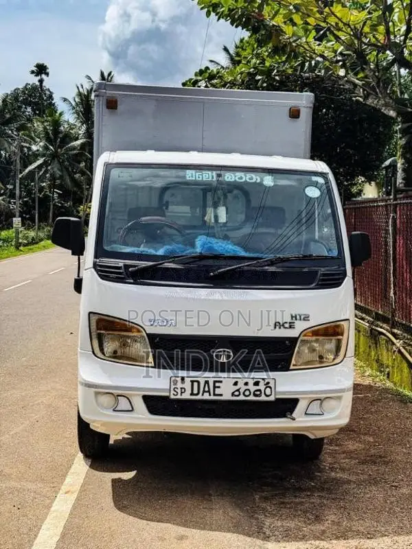 Tata Dimo Batta 2016 Lorry (Used)