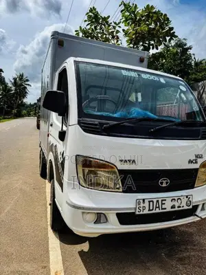 Tata Dimo Batta 2016 Lorry (Used)