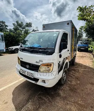 Tata Dimo Batta 2016 Lorry (Used)