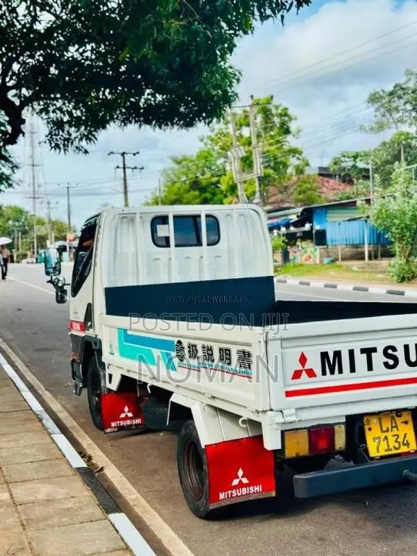 Mitsubishi Canter 2005 Lorry (Used)