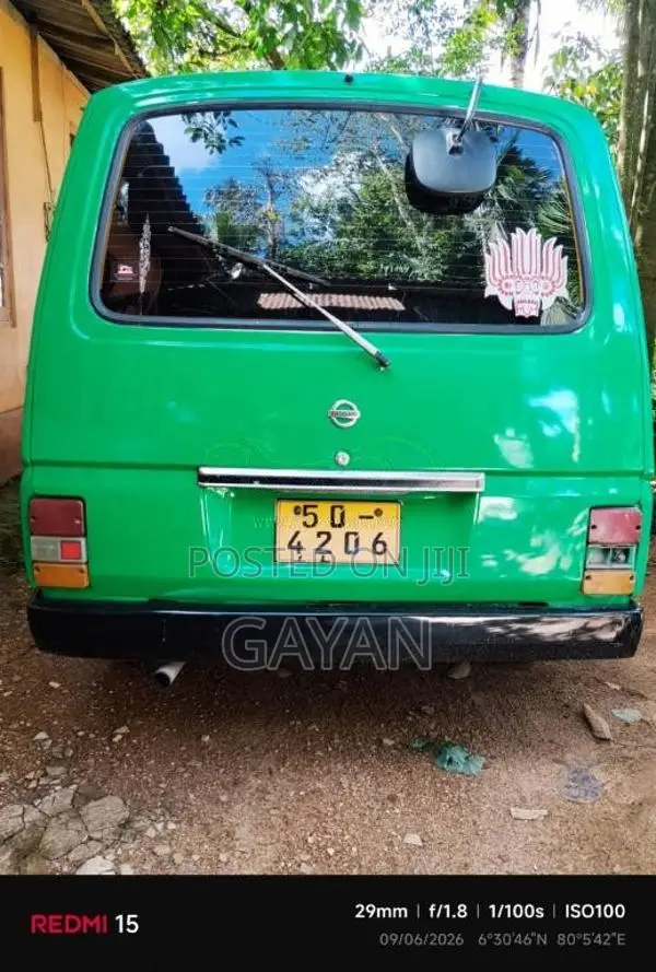 Nissan Vrg 1985 Van (Used)