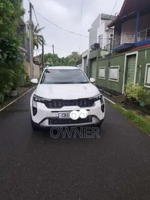 Kia Sonet 2025 SUV (Used)