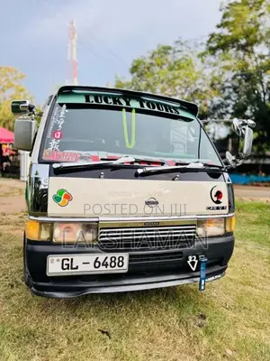 Nissan Caravan 1996 Van (Used)