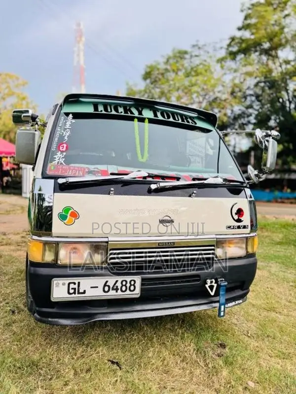 Nissan Caravan 1996 Van (Used)