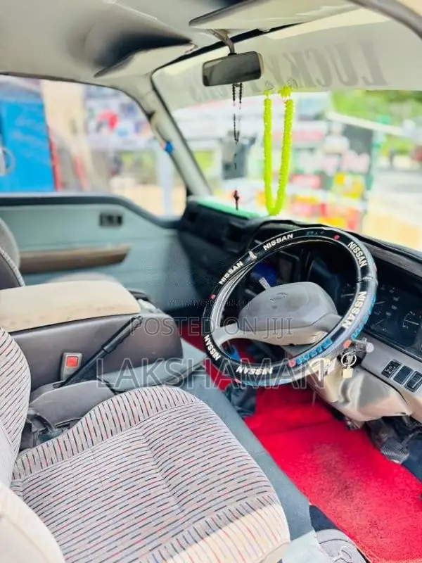 Nissan Caravan 1996 Van (Used)
