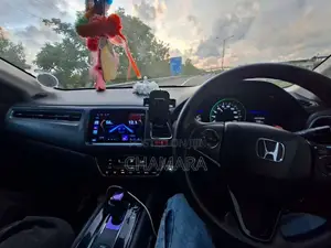 Honda Vezel 2014 SUV (Used)