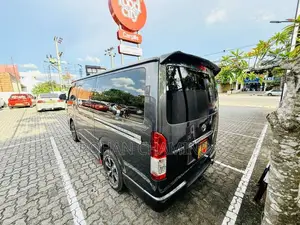 Toyota KDH 201 2014 Van (Used)