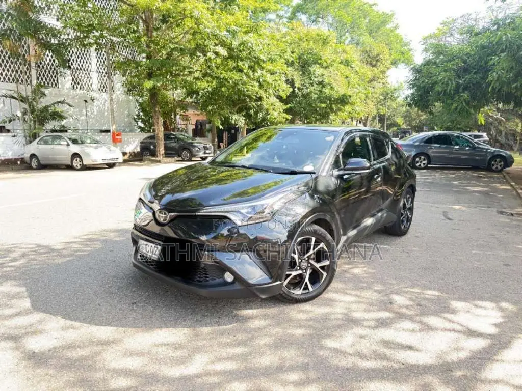 Toyota CHR 2017 SUV (Used)