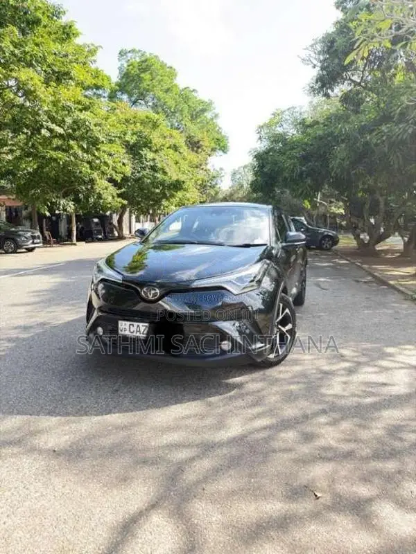 Toyota CHR 2017 SUV (Used)