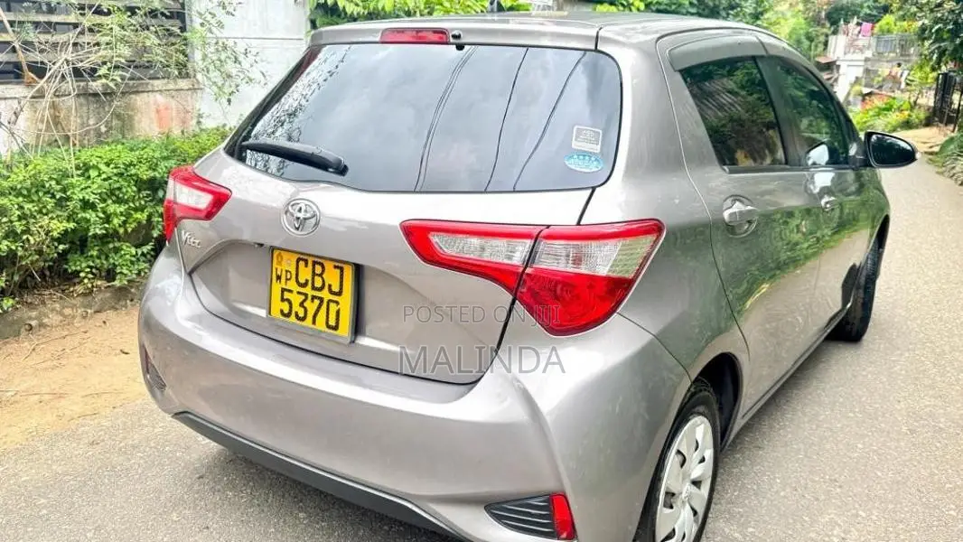 Toyota Vitz Safety 2017 Car (Used)