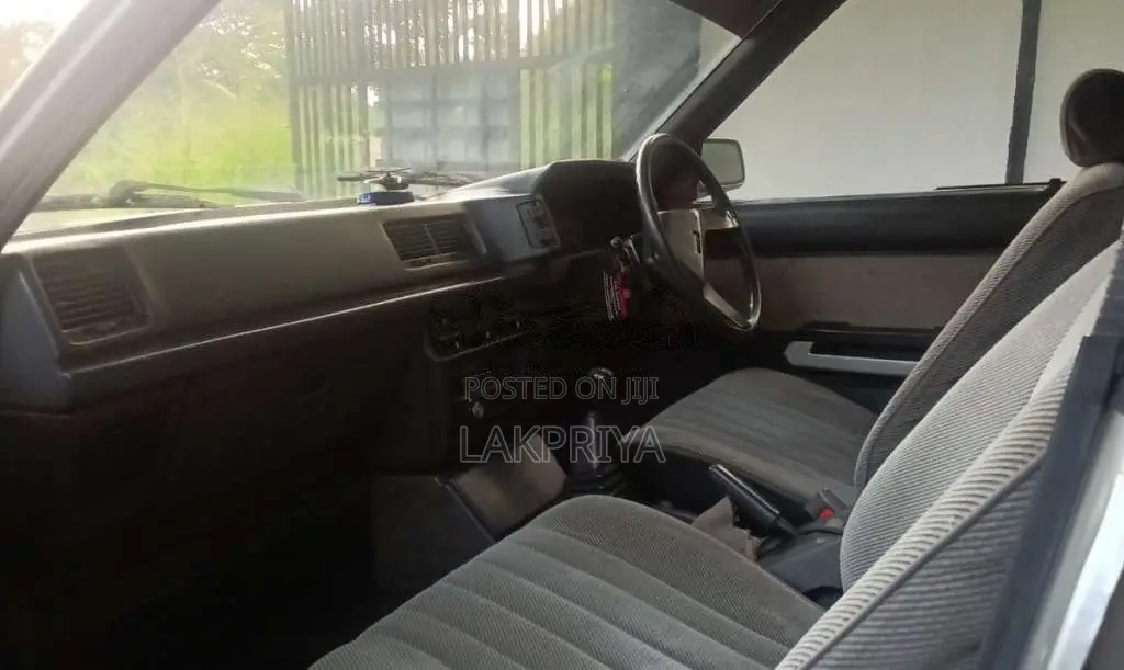 Toyota Corona 1985 Car (Used)