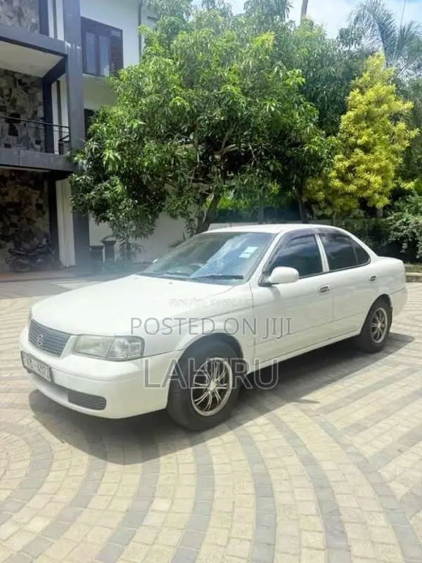 Nissan FB15 2002 Car (Used)