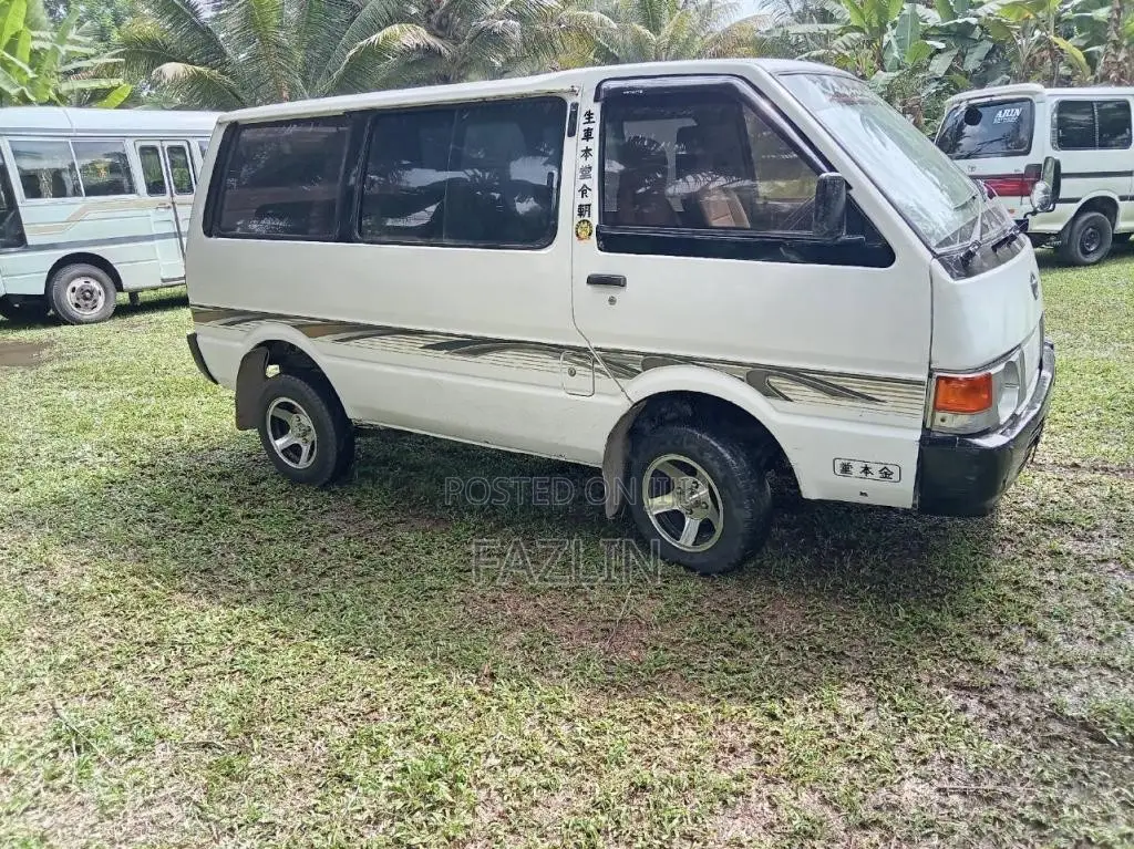 Nissan Vanette 1986 Van (Used)