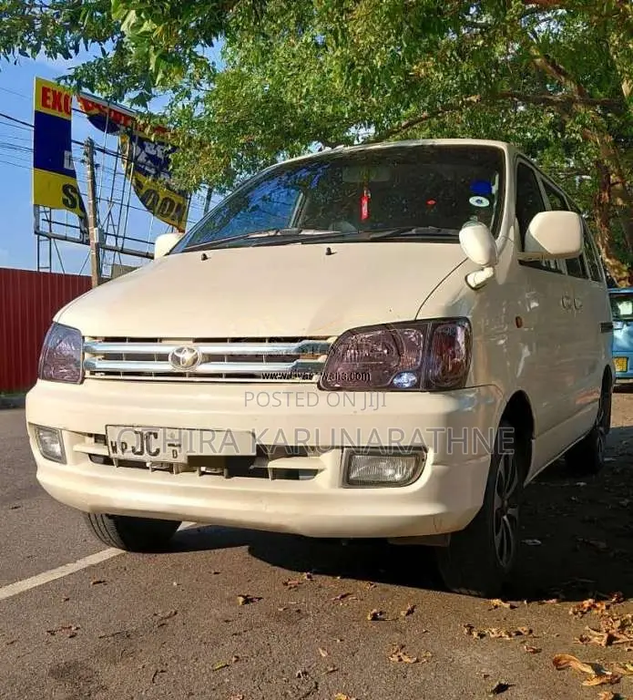 Toyota Noah KR42 1999 Van (Used)