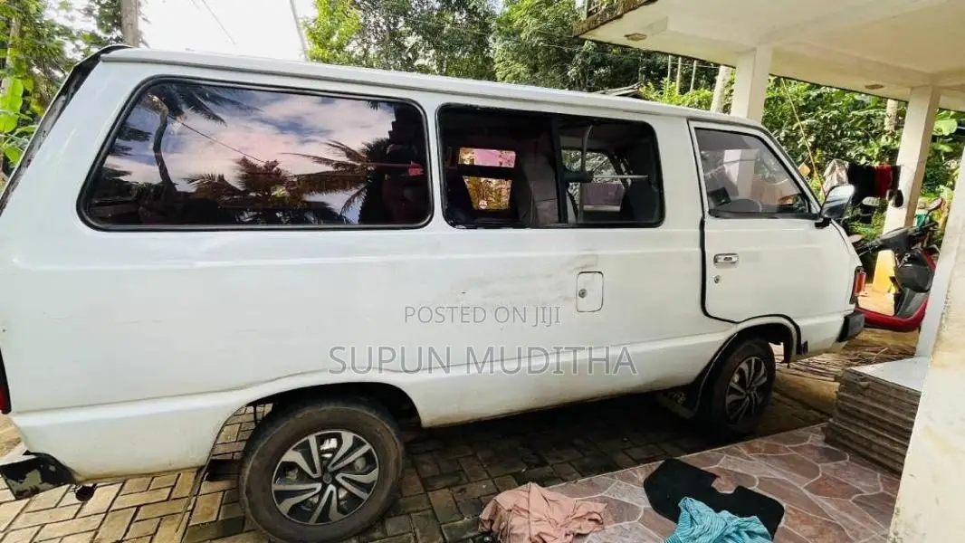 Toyota LiteAce 1985 Van (Used)
