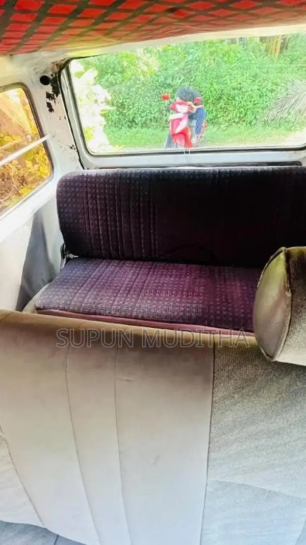 Toyota LiteAce 1985 Van (Used)