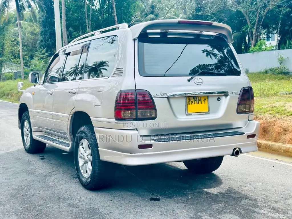 Lexus V8 2003 SUV (Used)