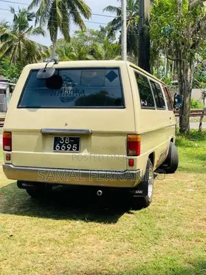 Mitsubishi L300 1980 Van (Used)