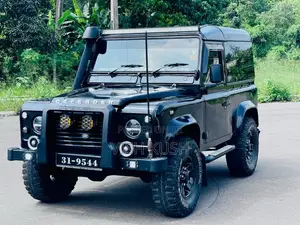 Land-Rover Defender 1980 SUV (Used)