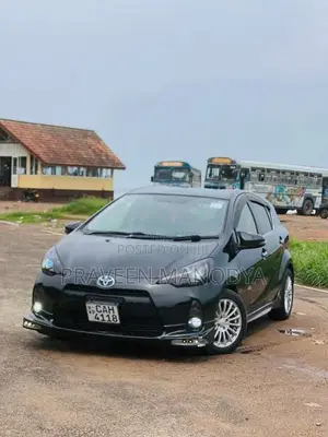 Toyota Aqua 2013 Car (Used)